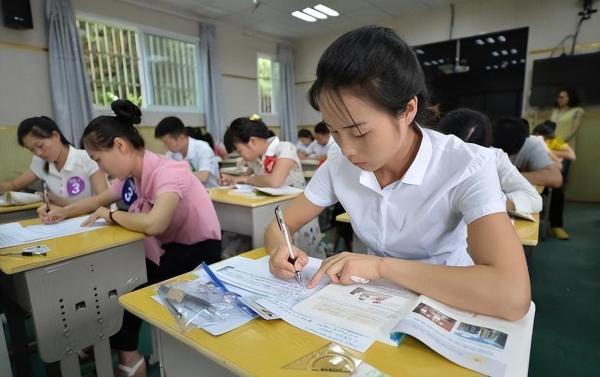 特岗教师工资有3000吗(特岗教师的工资待遇怎样)插图1