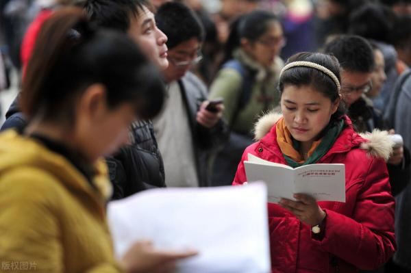 公务员什么时候报名考试(每年什么时候考公务员)插图1