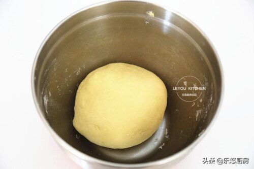 炸麻花酥脆的做法视频(炸麻花又酥又脆配方)插图4