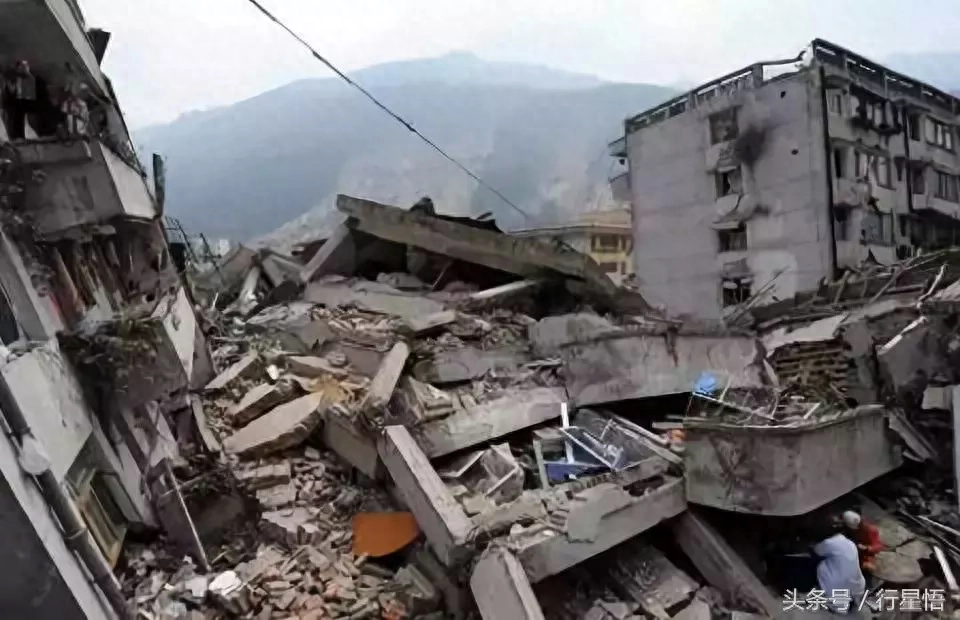 汶川地震前一晚(汶川地震前有什么预兆)插图