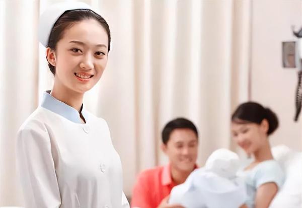 读护理专业一年学费要用多少(读成人护理学专业大专学费多少钱)插图