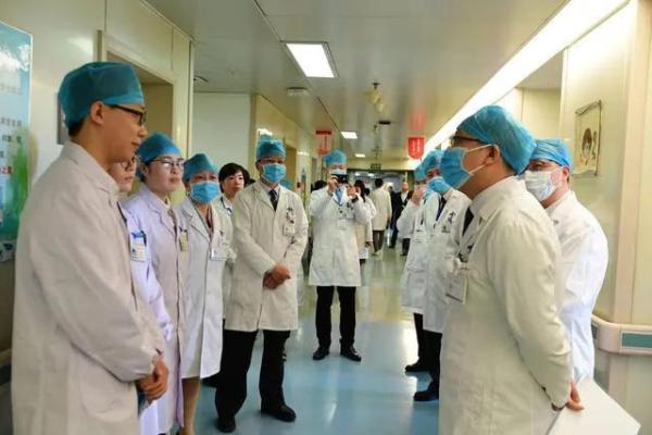 学医需要几年才能毕业呢(普通人怎么学医当医生)插图1