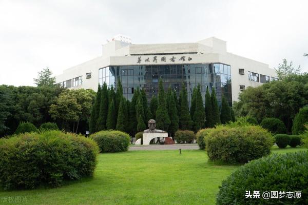 四川二本学校排名及录取分数线(四川省的二本大学排名分数)插图