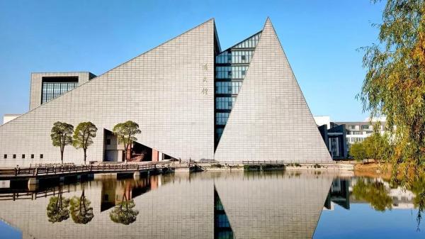 扬州大学广陵学院怎么样知乎(扬州大学广陵学院口碑怎么样)插图20