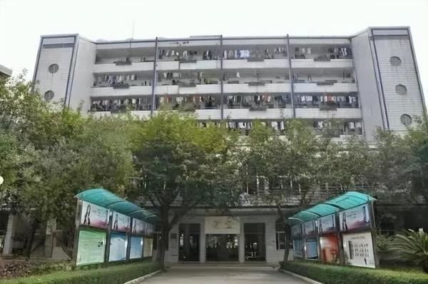 广州卫生职业技术学院是什么学历类别(广州卫生职业技术学院是大专吗)插图25