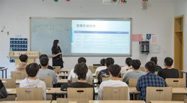 四川城市职业学院在哪里补办学生证(四川城市职业学院在哪里投简历)插图