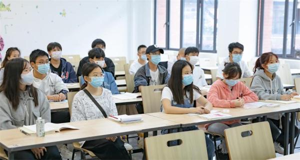 四川城市职业学院在哪里补办学生证(四川城市职业学院在哪里投简历)插图1
