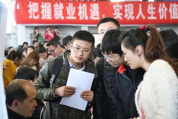传媒专业的学校排名(传媒专业比较好的大学有哪些)插图