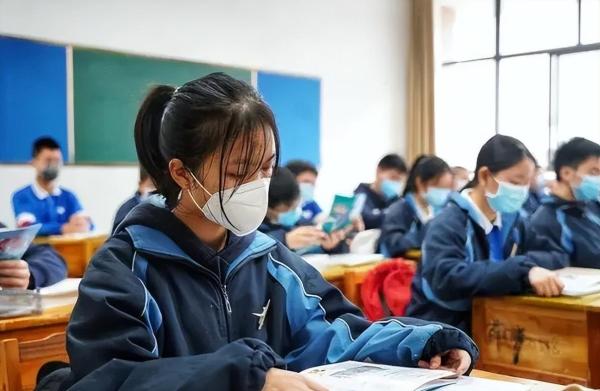 传媒专业的学校排名(传媒专业比较好的大学有哪些)插图1