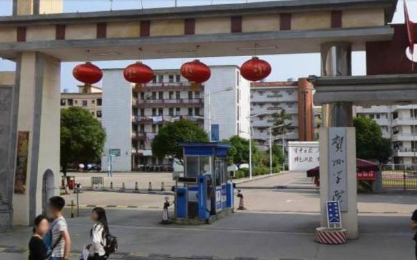 广西贺州学院在哪里(广西贺州学院是什么学校)插图3