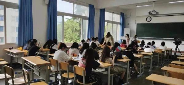 四川师范大学大不大(四川师范大学怎么样啊)插图6