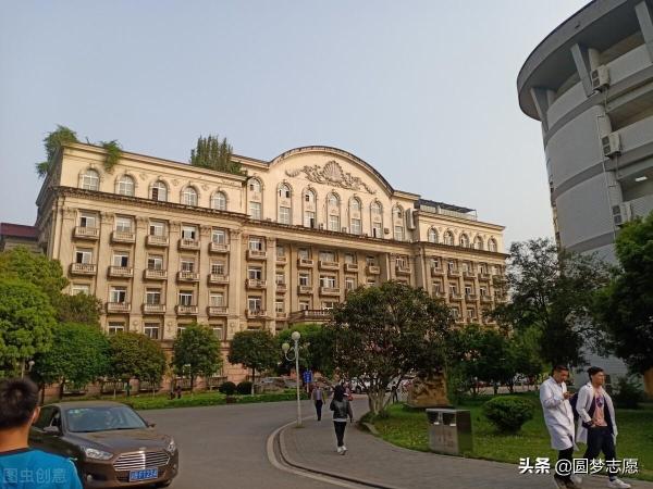 450分能上的二本学校(2020年高考400分能上二本吗)插图1