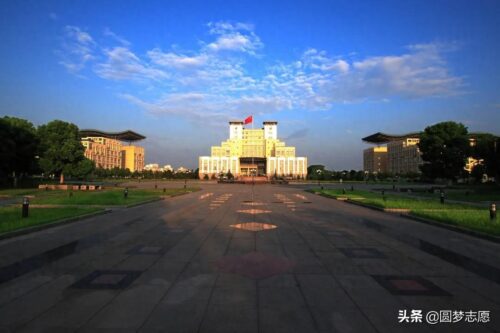 湖北公办二本大学最新排名(湖北本科一批大学排名及分数线)插图1