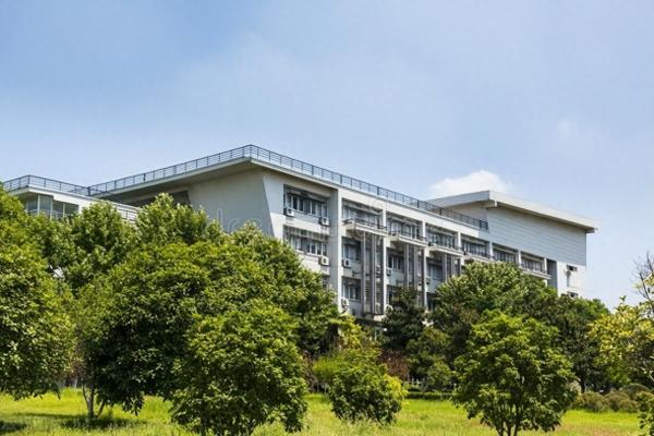 南京财经大学(南京财经大学在江苏是几本)插图9