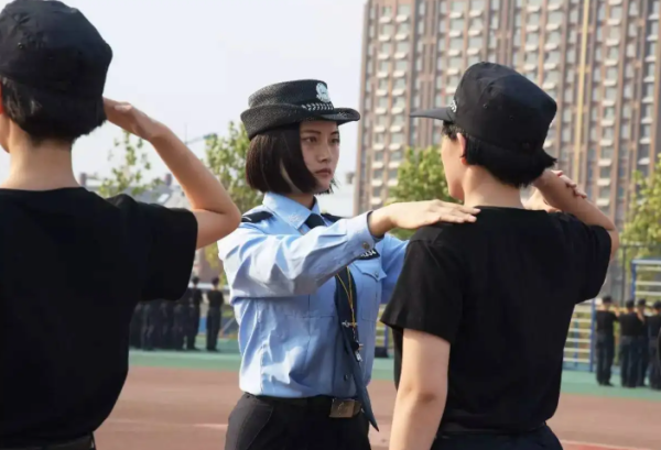 辽宁警察学院(辽宁警察学校入警率)插图
