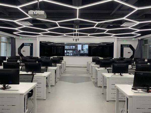 武汉华夏理工学院(北京极目九天数字科技有限公司)插图5