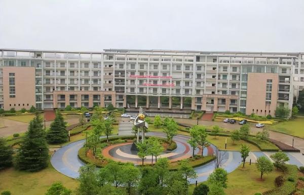 武汉职业技术学院(武汉职业技术学院是什么大学)插图