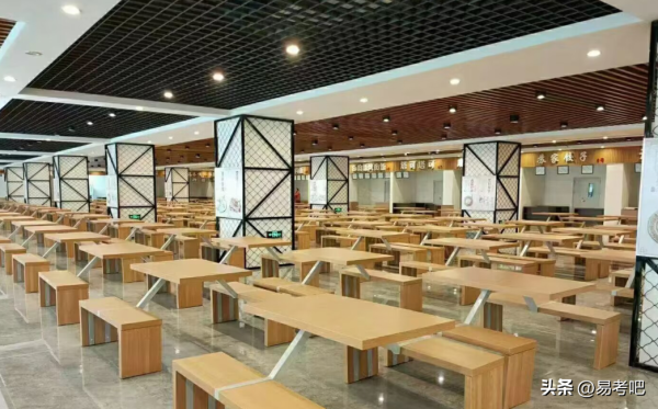 辽宁师范大学海华学院(辽宁师范海华学院寝室)插图5