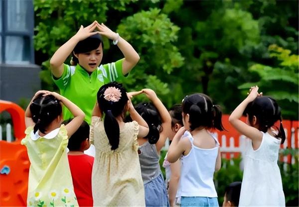 学前教育主要学什么(成都学幼师好的学校)插图1
