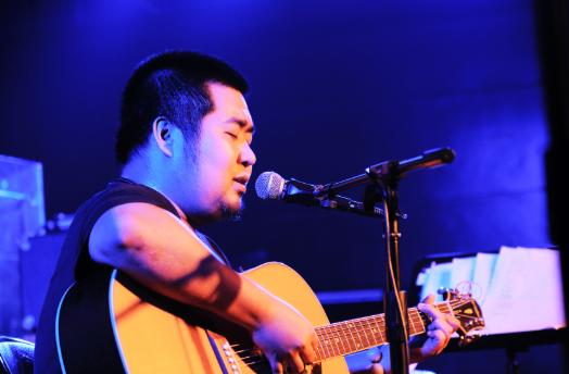 十大流行校园民谣(校园民谣经典歌曲的歌词)插图4