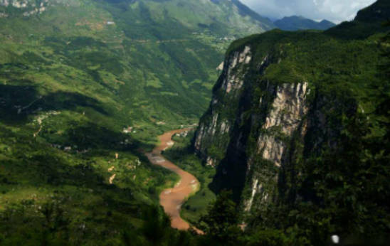 曲靖十大热门景点(曲靖十大景点推荐)插图5