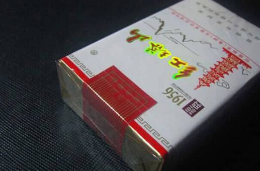 十大常见的十块钱左右的烟(十块钱的烟哪个好抽)插图6