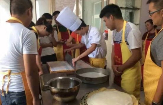十大餐饮培训排行榜(餐饮培训排名前十强名单)插图9