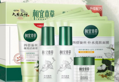 中国化妆品排行榜前十，百雀羚上榜(中国化妆品排行榜前十,百雀羚上榜了吗)插图2