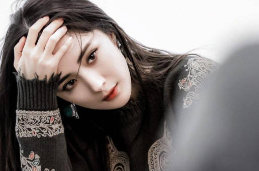 中国人气最高女神 中国十大当红女星排名(中国人气最高的歌手)插图6