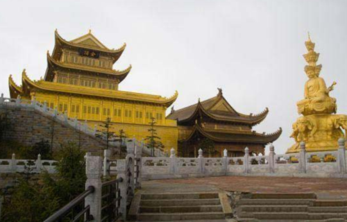 中国十大最灵验的祈福圣地(六种人不宜去寺院)插图6