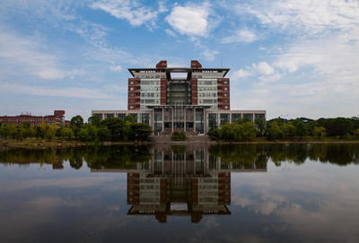 华东师范大学调剂专业(华东师范大学调剂专业有哪些)插图