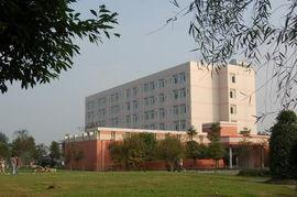 四川矿产机电技师学院在哪里(四川矿产机电技师学院是公立学校吗)